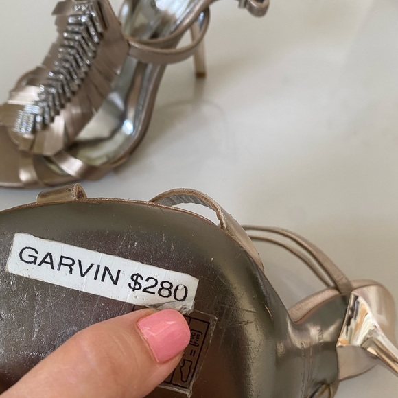 Beautiful shoes - Picture 4 of 4